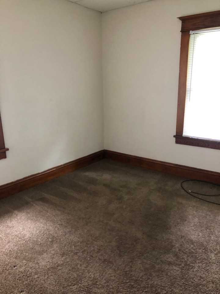 1213 N Washington St - Photo 7 of 11