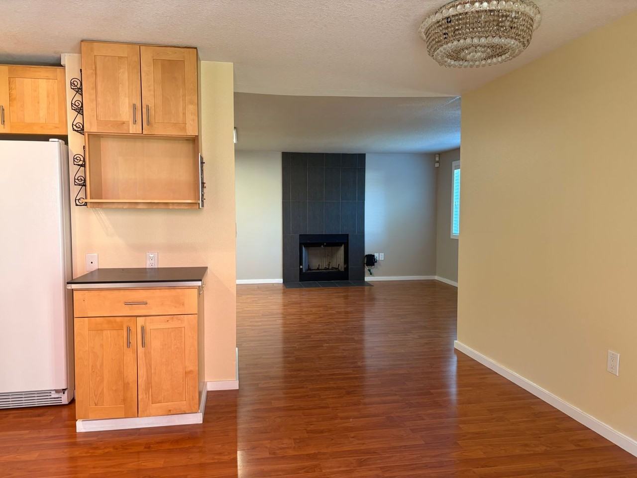 1202 Se 86th Ave - Photo 6 of 26