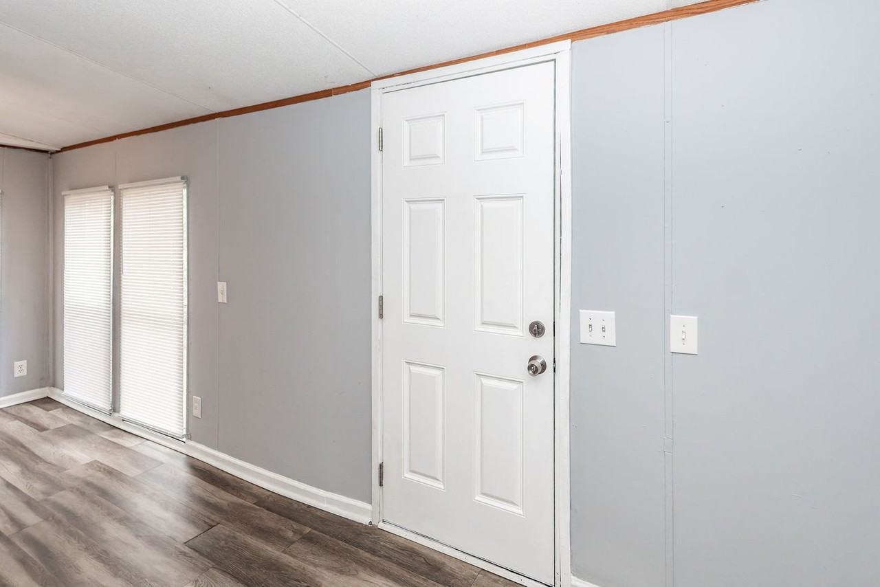5475 Califf Rd - Photo 2 of 26