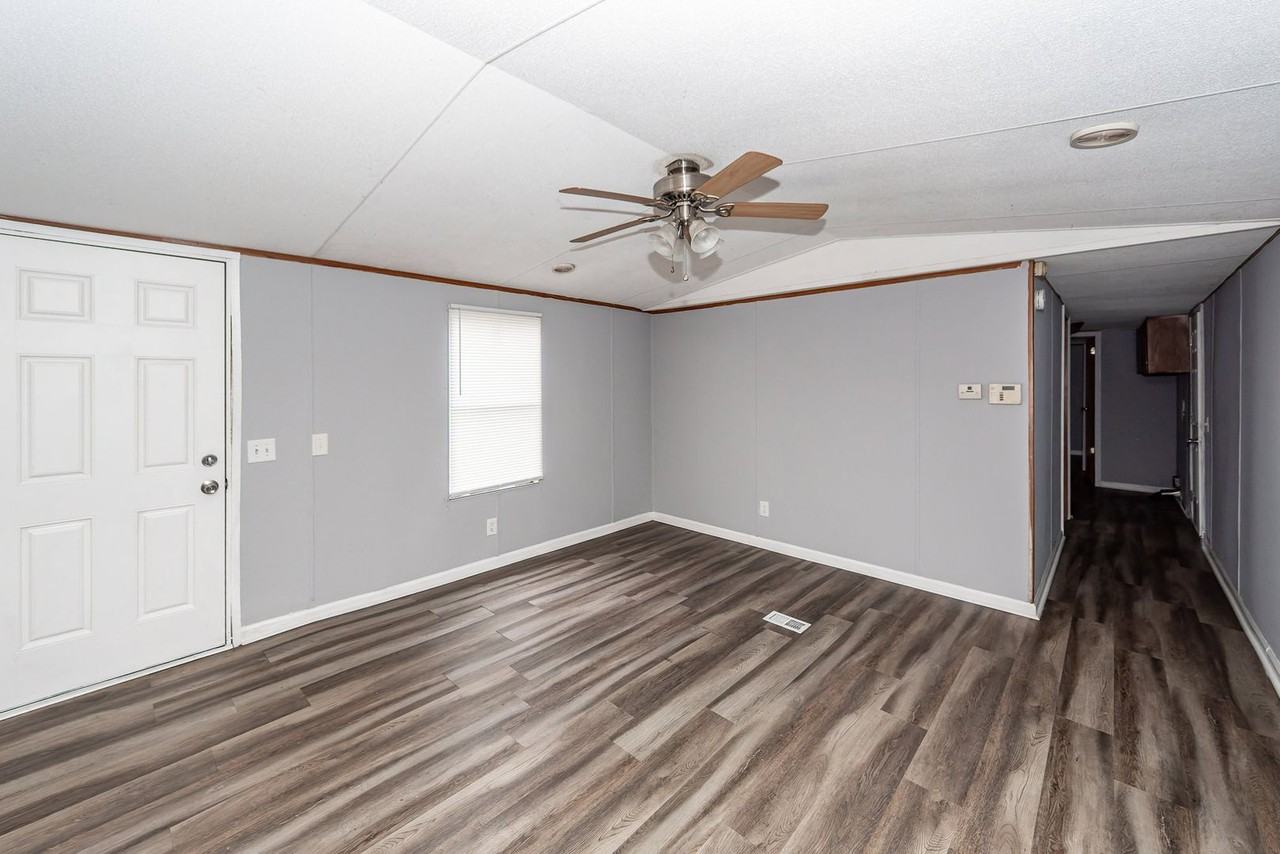 5475 Califf Rd - Photo 6 of 26