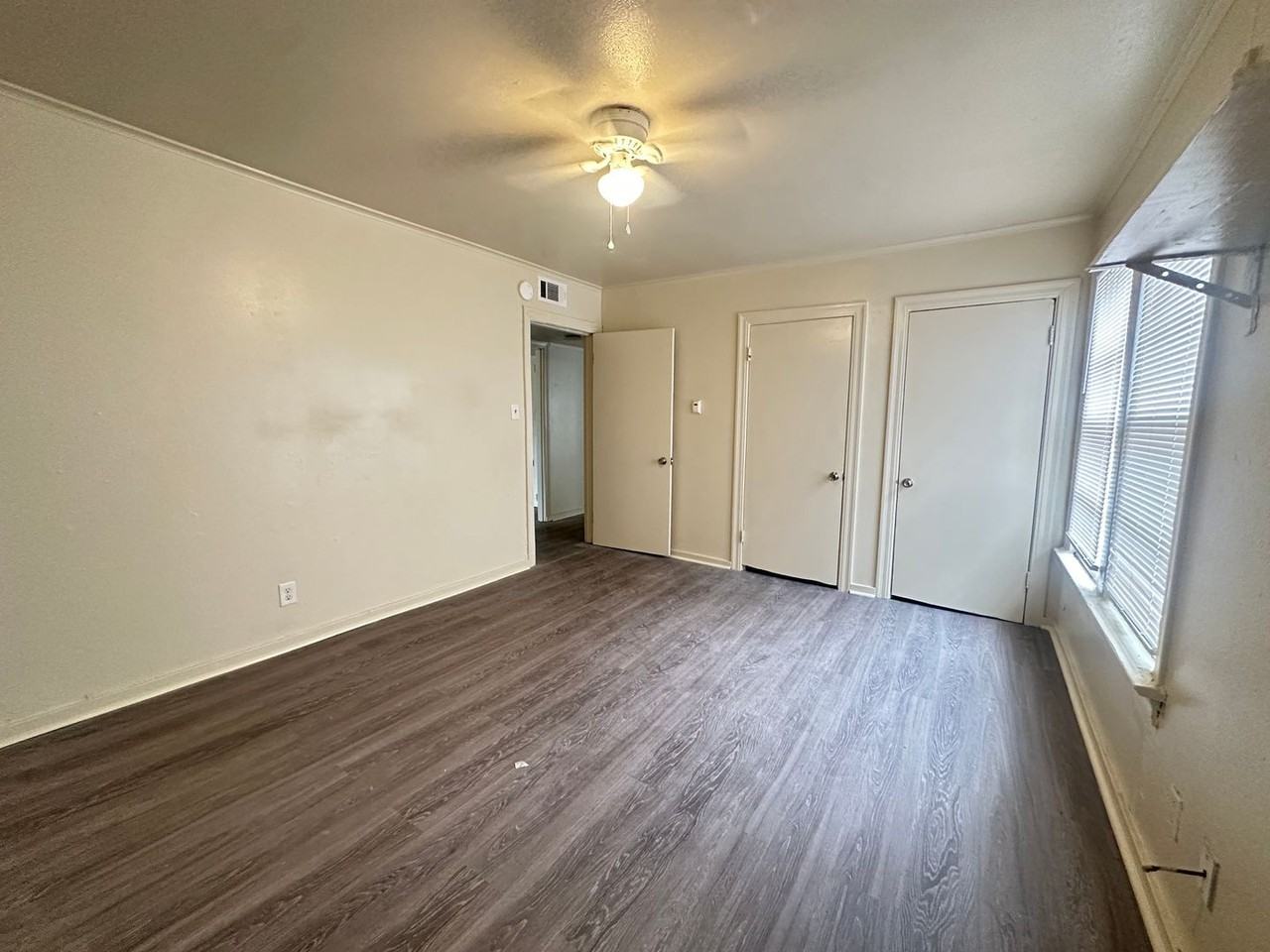 East Wilkinson Duplex - Photo 6 of 26