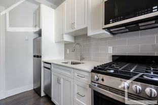 75 Park Dr - Photo 1 of 1