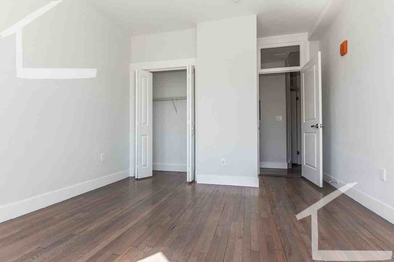 75 Park Dr - Photo 3 of 8