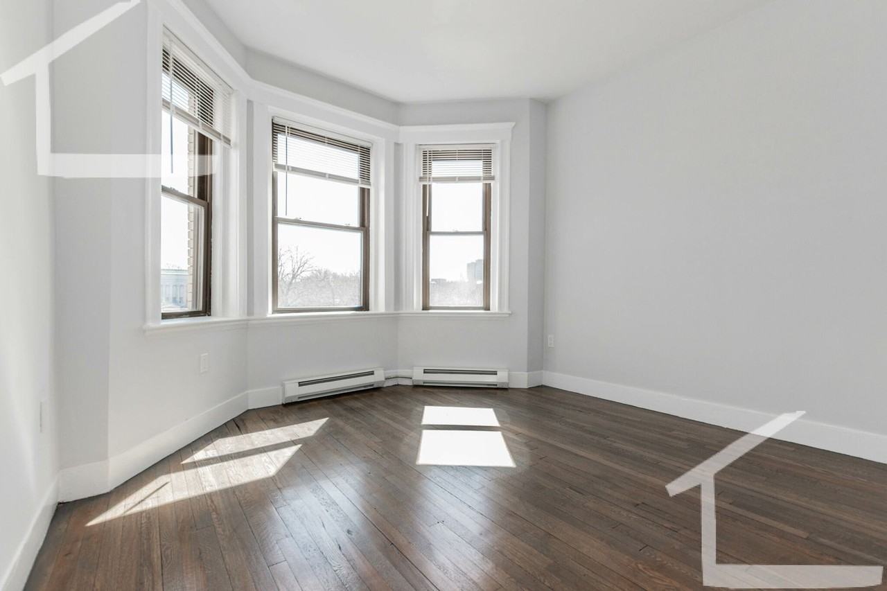 75 Park Dr - Photo 4 of 8