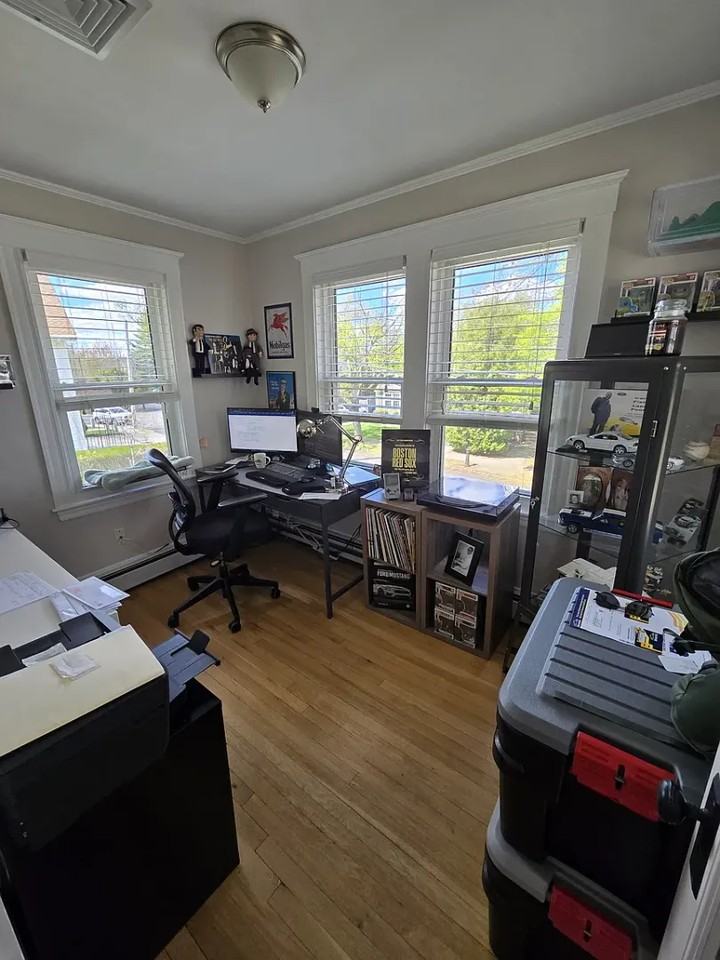 109 Jewett St - Photo 3 of 15