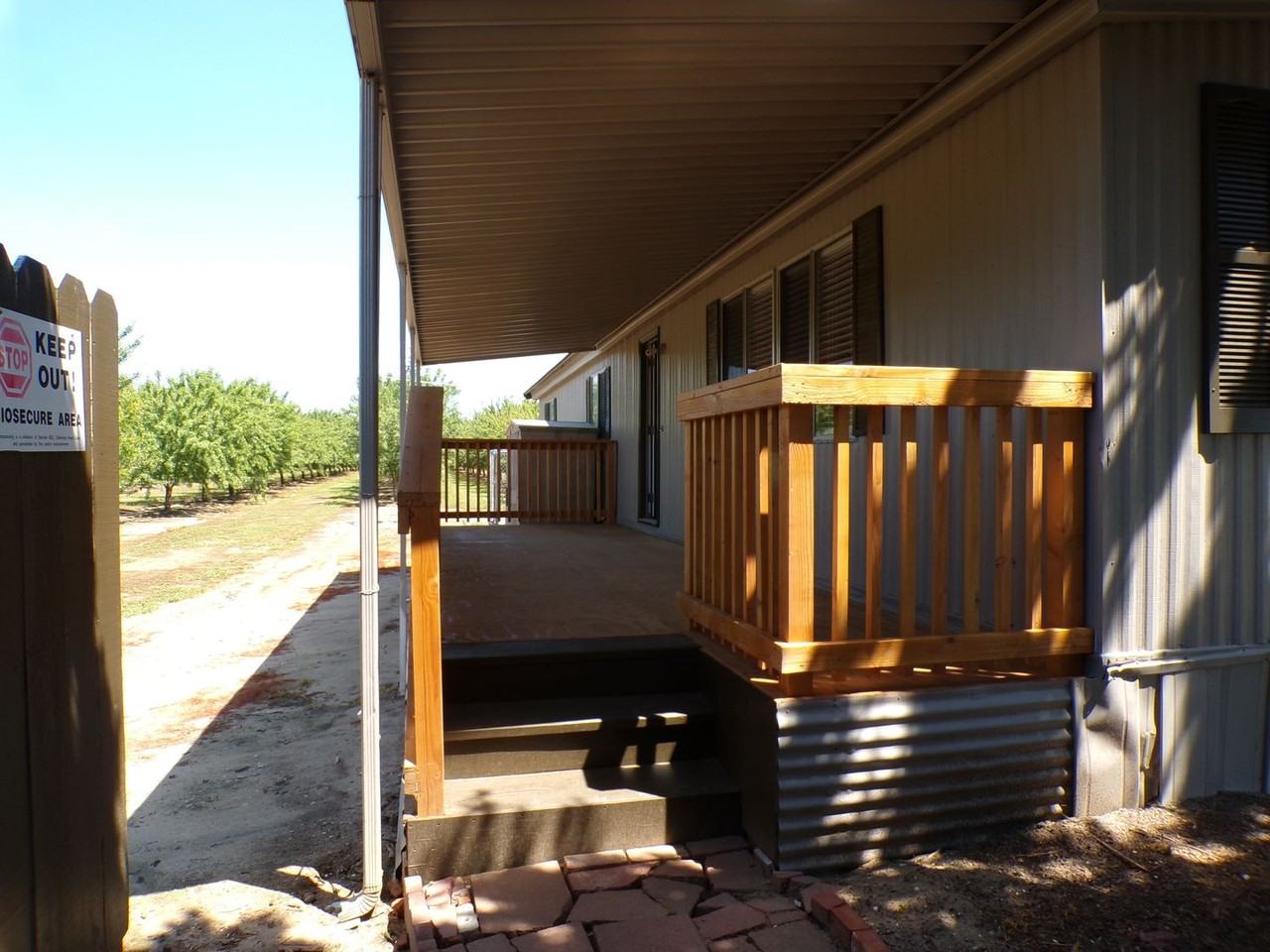 2300 N Hart Rd - Photo 2 of 12