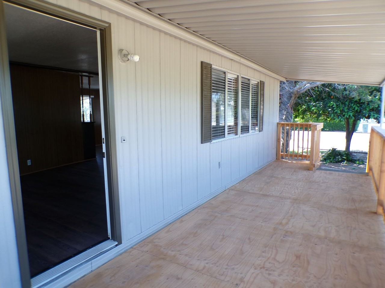 2300 N Hart Rd - Photo 3 of 12