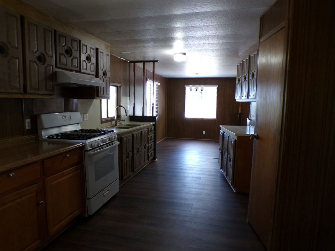 2300 N Hart Rd - Photo 7 of 12