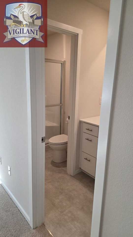 1109 Se 193rd Pl - Photo 5 of 14
