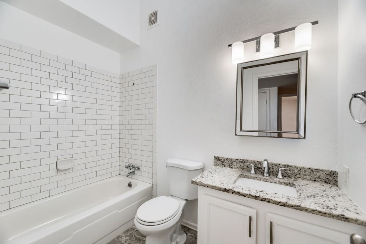 3940 Dalgreen Cir - Photo 3 of 26