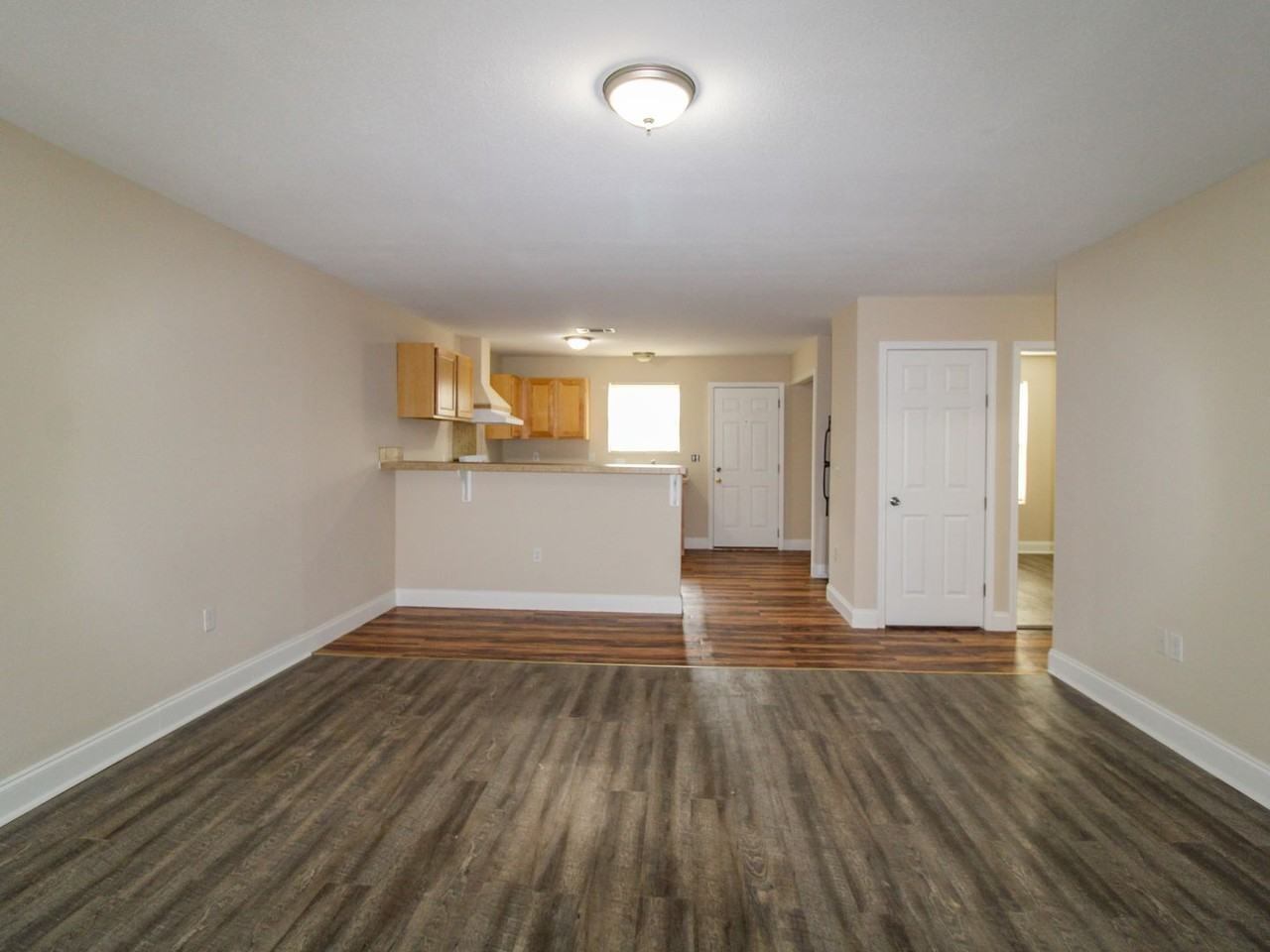 123 Meadows Ln - Photo 3 of 26