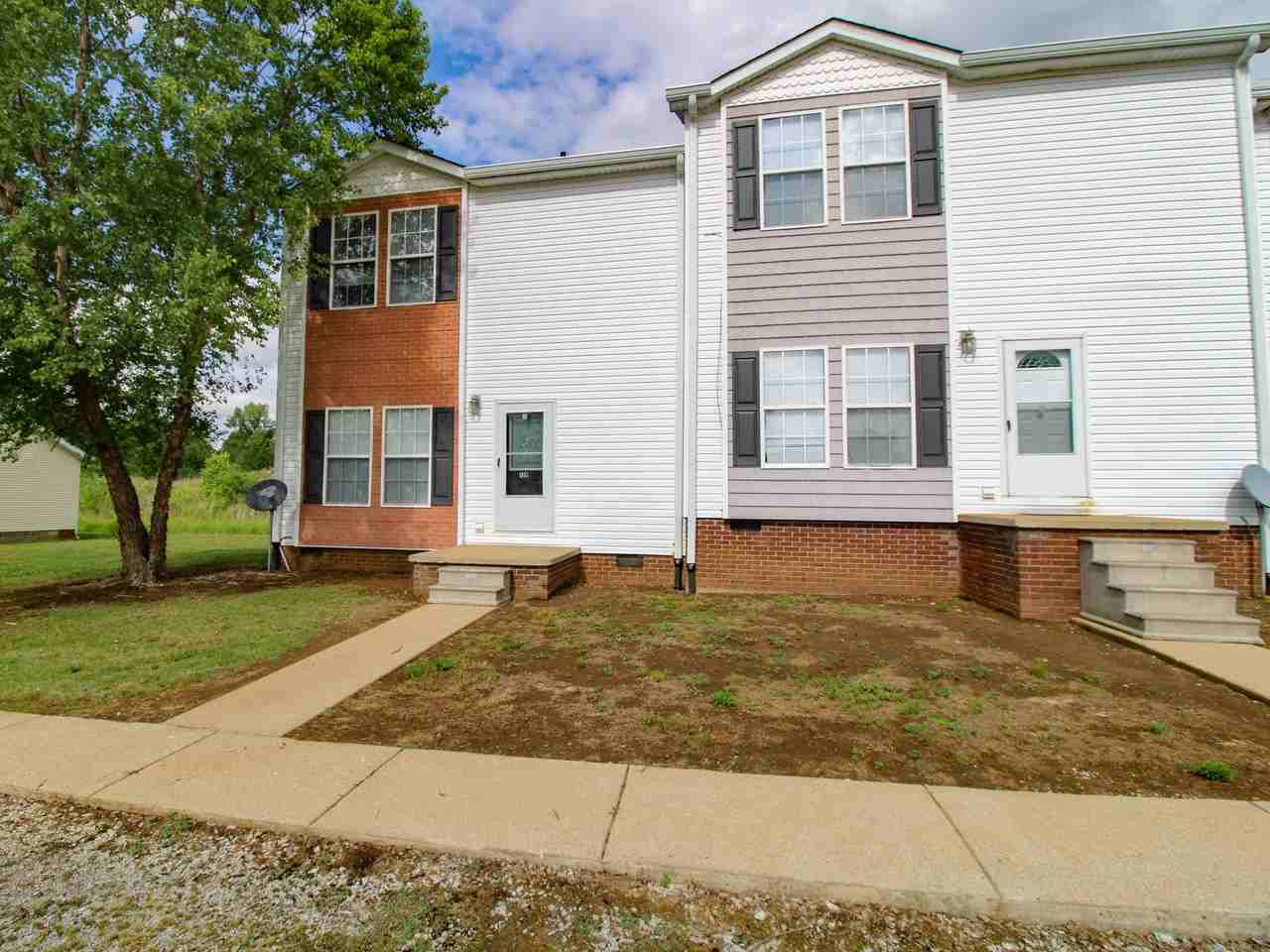 126 Meadows Ln - Photo 2 of 23