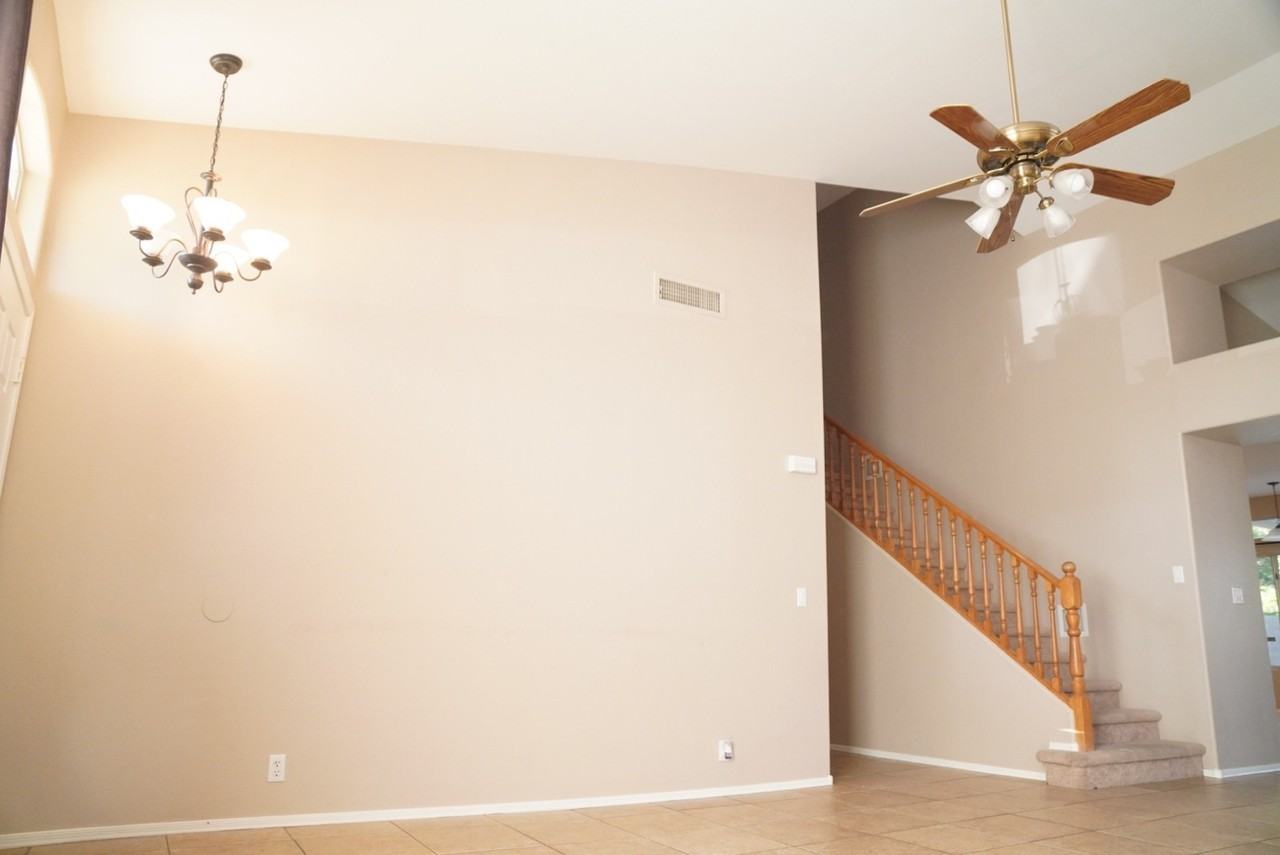 1231 N Firehouse Ct - Photo 5 of 36