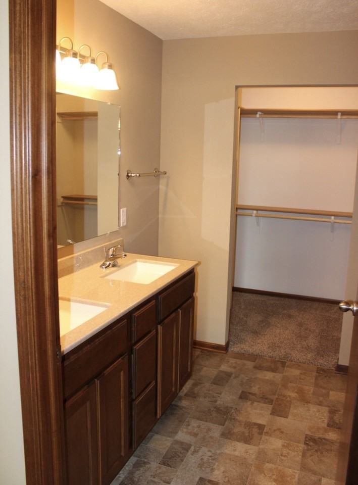 7217 N 19th St - Photo 4 of 13