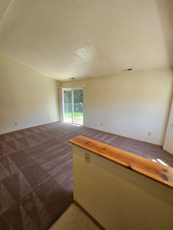 303 Garfield St - Photo 2 of 26