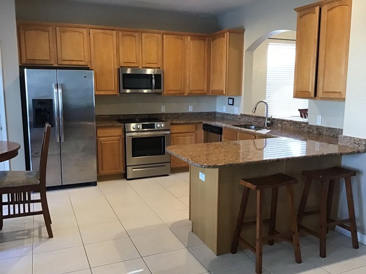 2613 Pawnall St - Photo 5 of 25