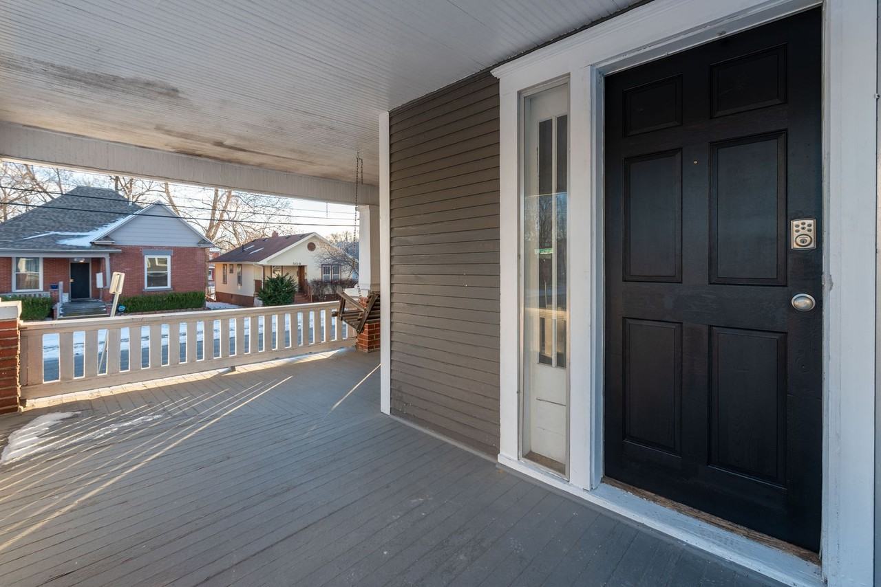 759 S Market Ave - Photo 3 of 31