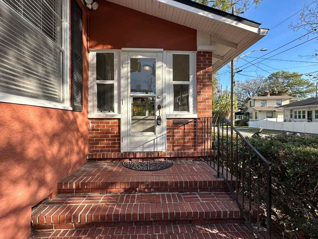 1824 Perry Pl - Photo 2 of 20