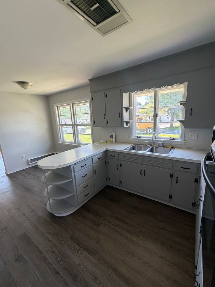 205 Birchland Ave - Photo 4 of 19