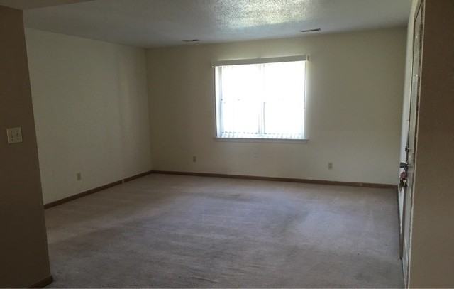 1615 Sylvan Ln #1J - Photo 4 of 13