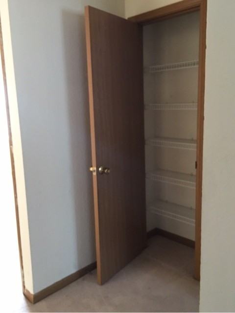 1615 Sylvan Ln #1J - Photo 7 of 13