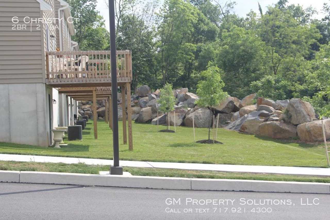 8 Christy Ct - Photo 3 of 12