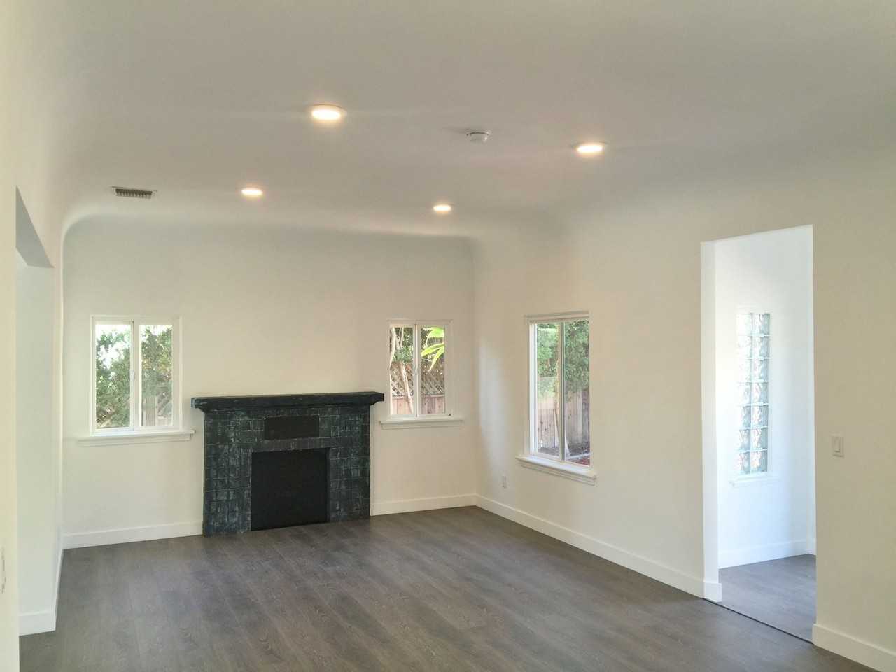 8538 W West Knoll Dr - Photo 4 of 26