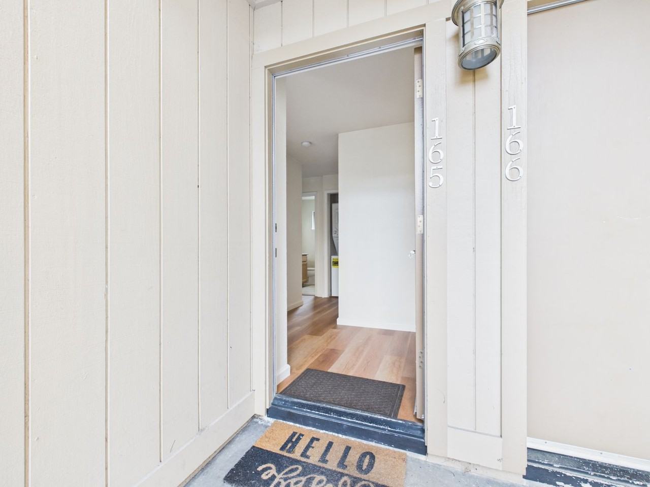 300 Glenwood Cir - Photo 2 of 18