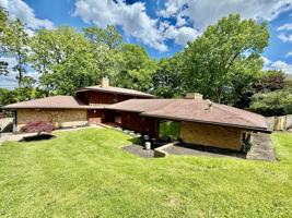 featured image of 527 Valewood Ln