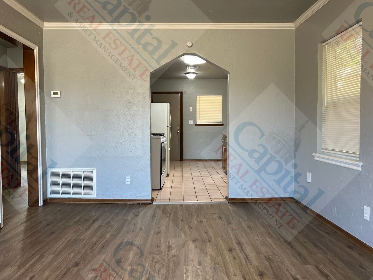 714 W Main St - Photo 3 of 26