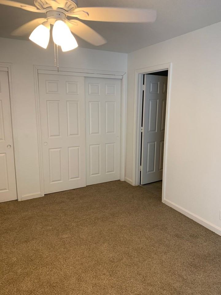1138 Walnut Glen Ct - Photo 7 of 11