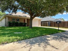 408 Oak St - Photo 1 of 1