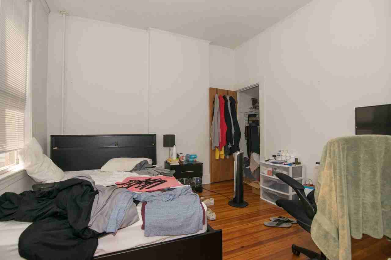 40 Newton St - Photo 3 of 8