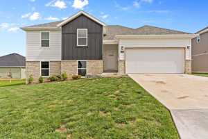 featured image of 1695 E Charlton St