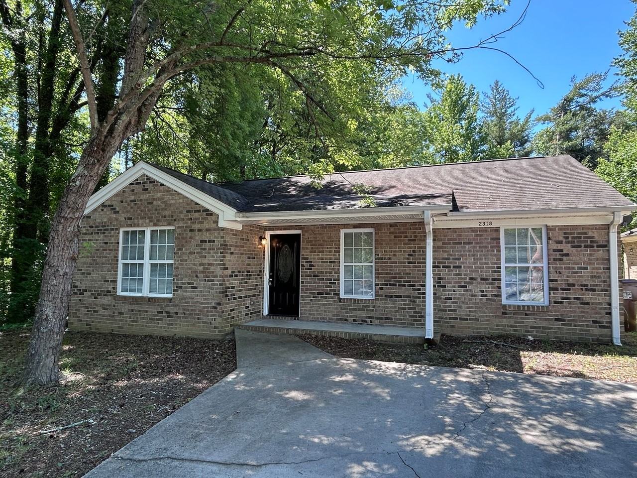 2318 Purdy Ave - Photo 3 of 38