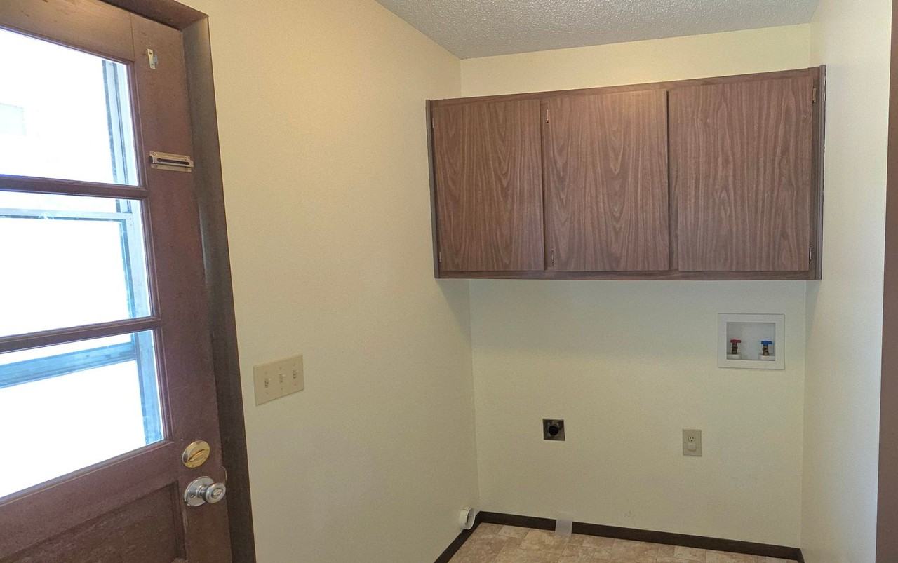 2385 S National Ave - Photo 7 of 8