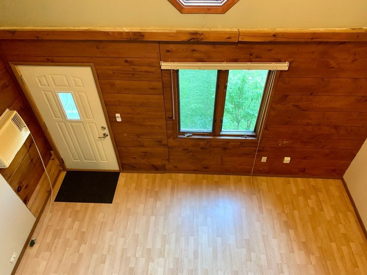 204 N Court St - Photo 5 of 12