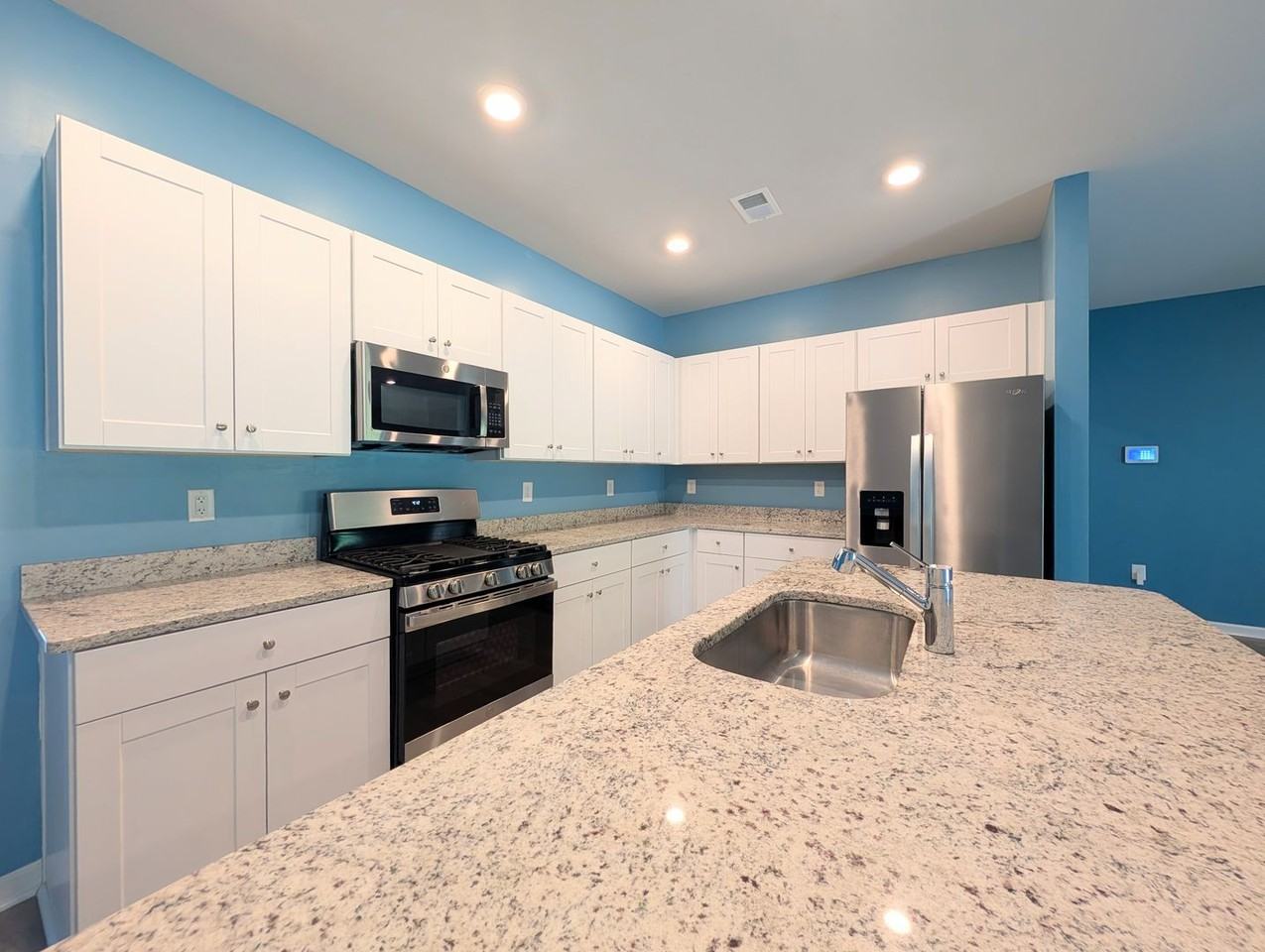 184 Carolina Lakes Blvd - Photo 4 of 38