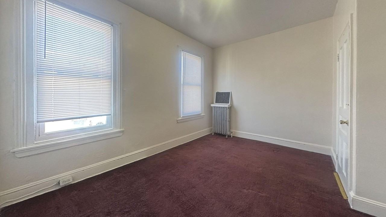 150 W Palmer St - Photo 2 of 13