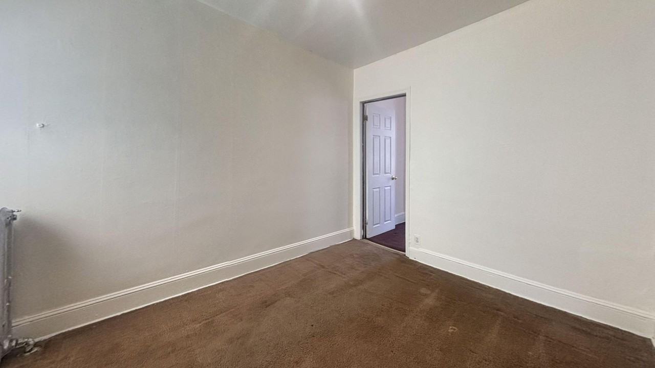 150 W Palmer St - Photo 5 of 13
