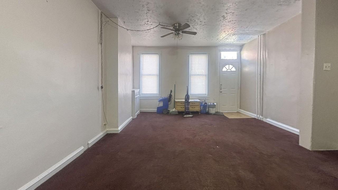 150 W Palmer St - Photo 7 of 13