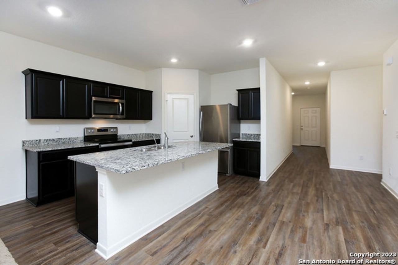 12530 Larissa - Photo 2 of 22