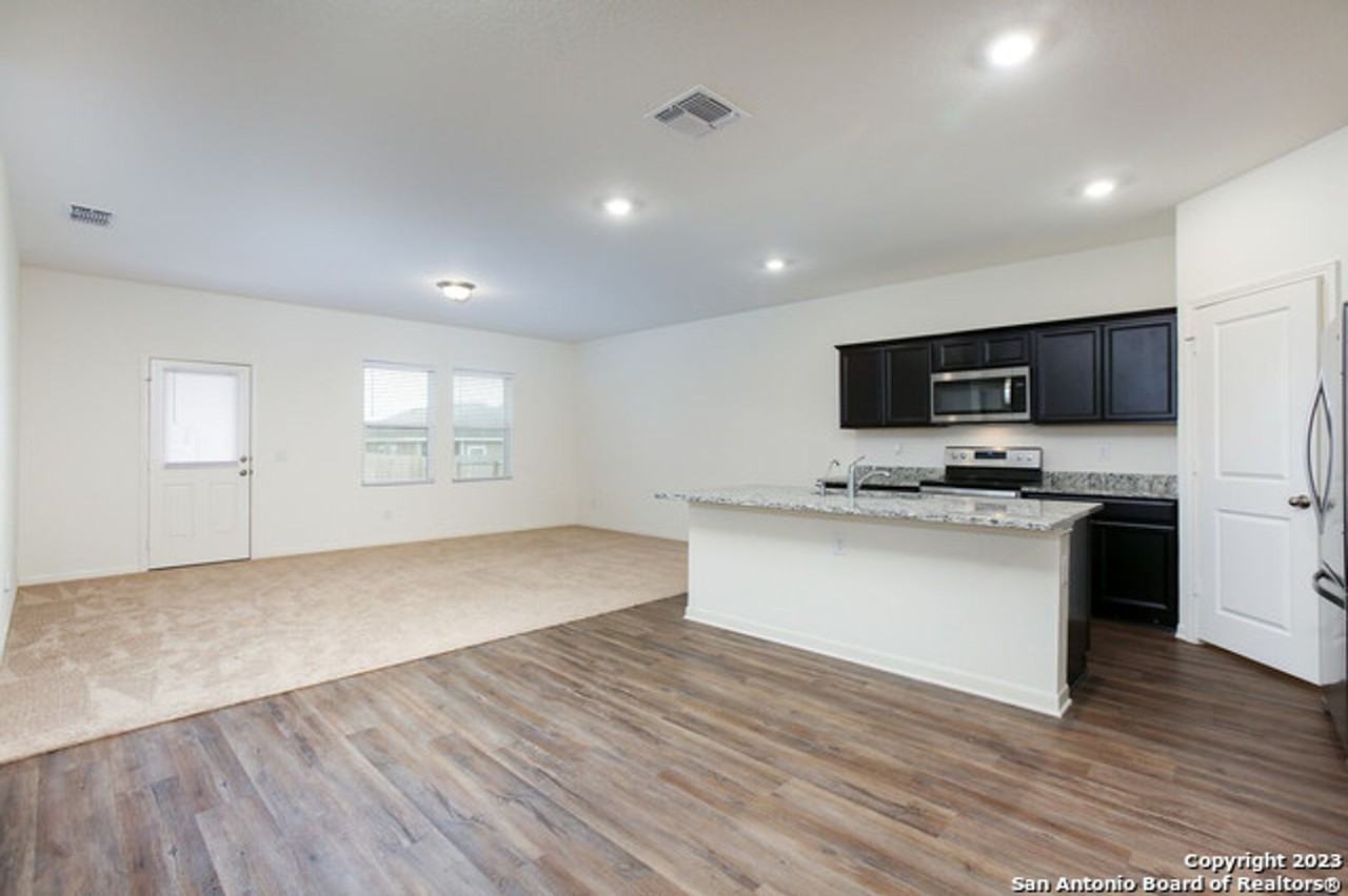 12530 Larissa - Photo 4 of 22