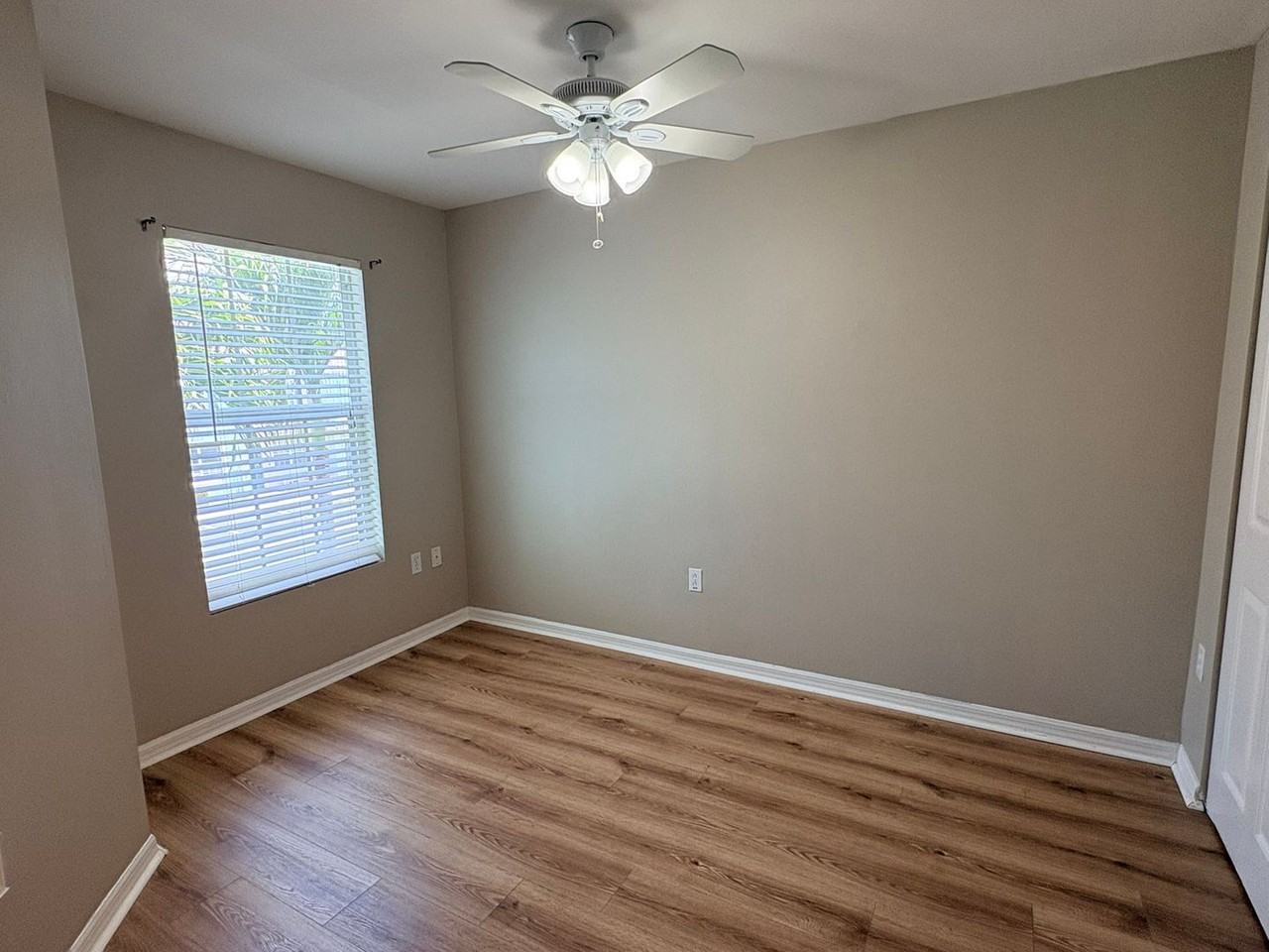 3643 Pine Oak Cir #105 - Photo 4 of 26