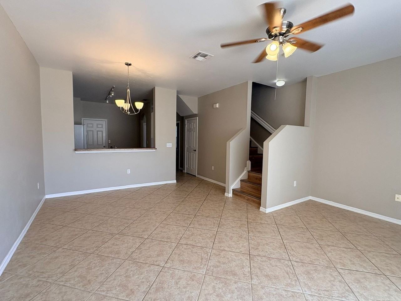 3643 Pine Oak Cir #105 - Photo 5 of 26