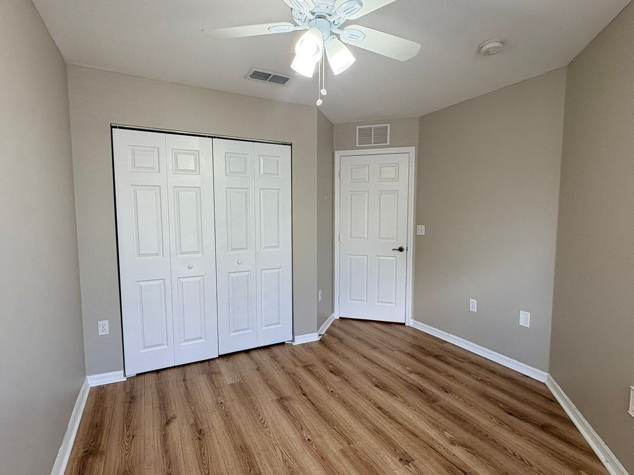 3643 Pine Oak Cir #105 - Photo 7 of 26