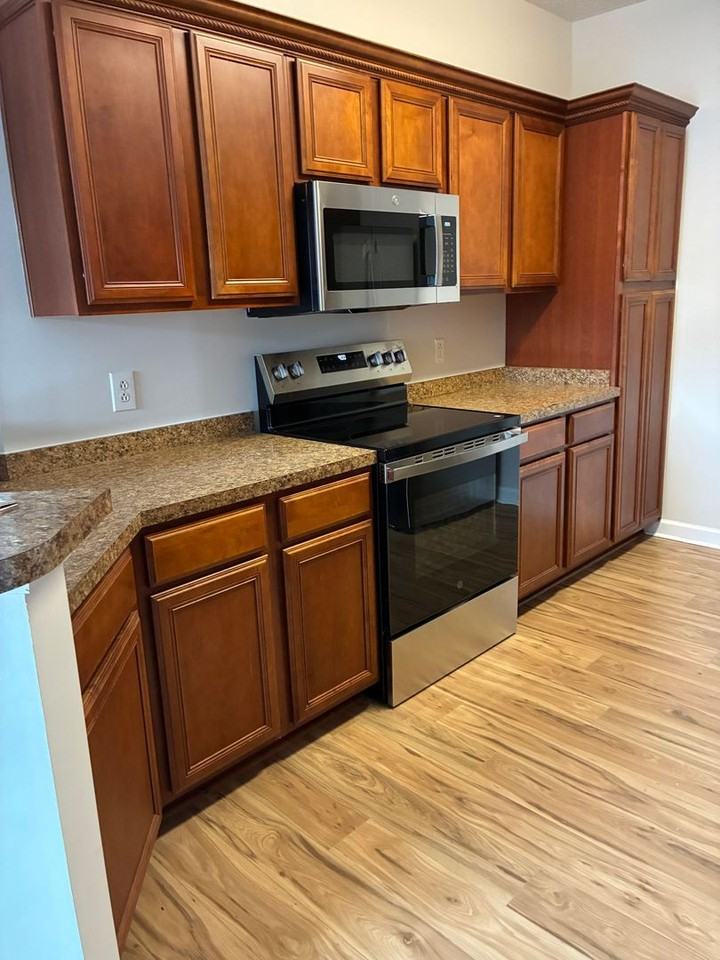 114 Ashley Park Dr - Photo 3 of 15