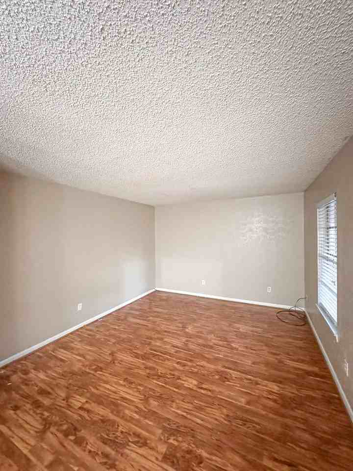 1602 N 7th St #14 - Photo 7 of 10