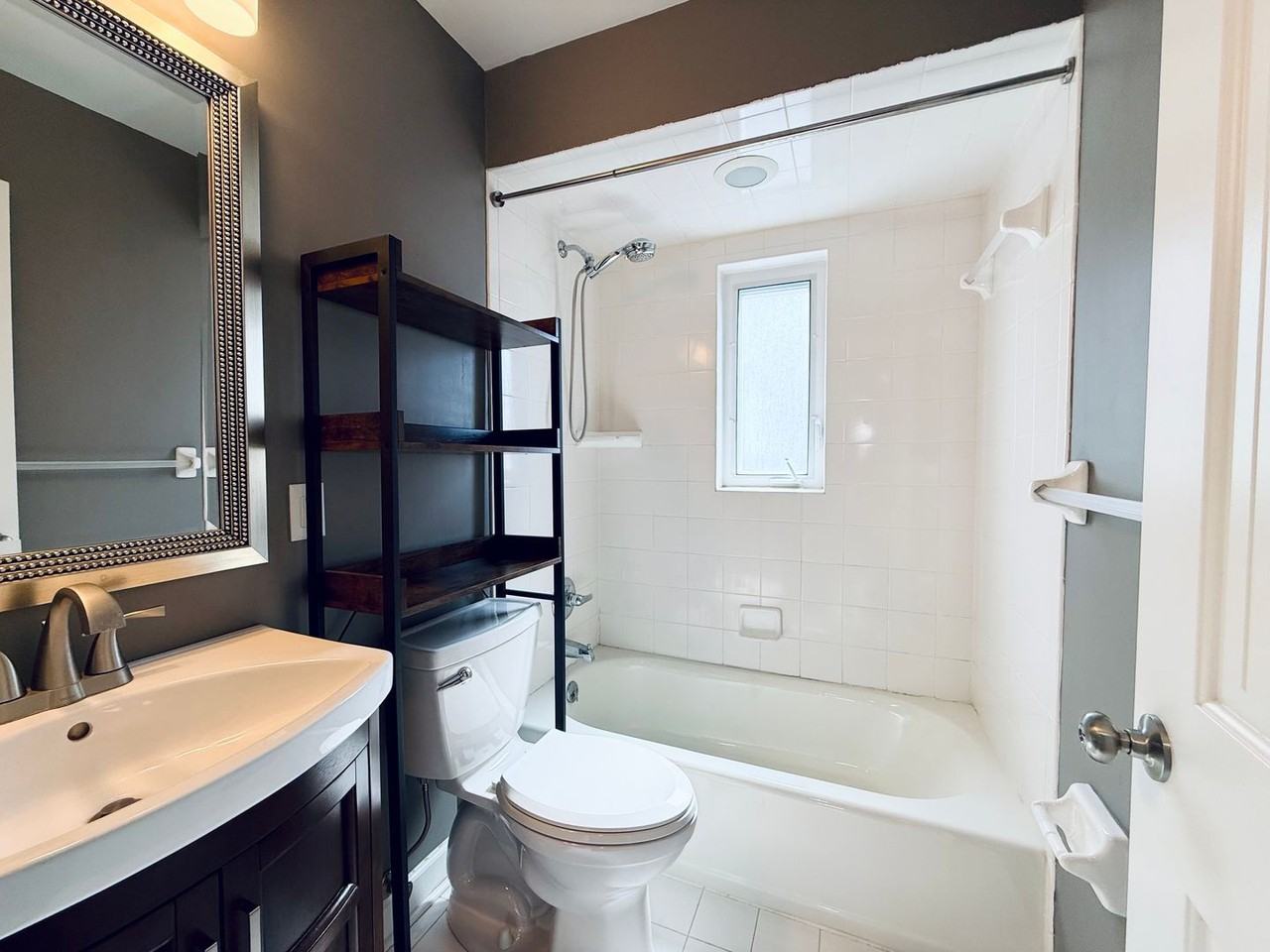 4346 Redmont Ave - Photo 7 of 20
