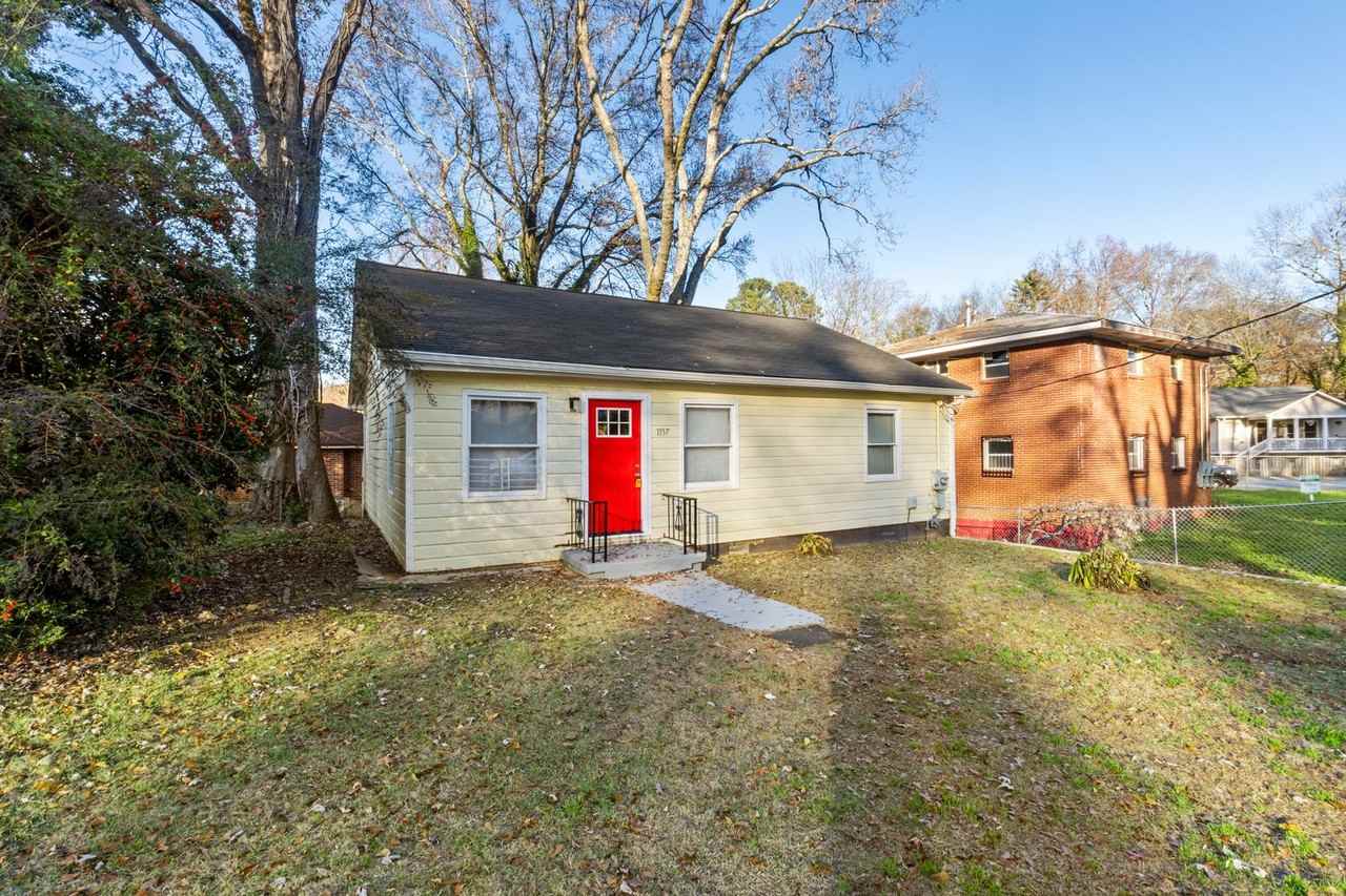 1137 White Oak Ave Sw - Photo 6 of 32
